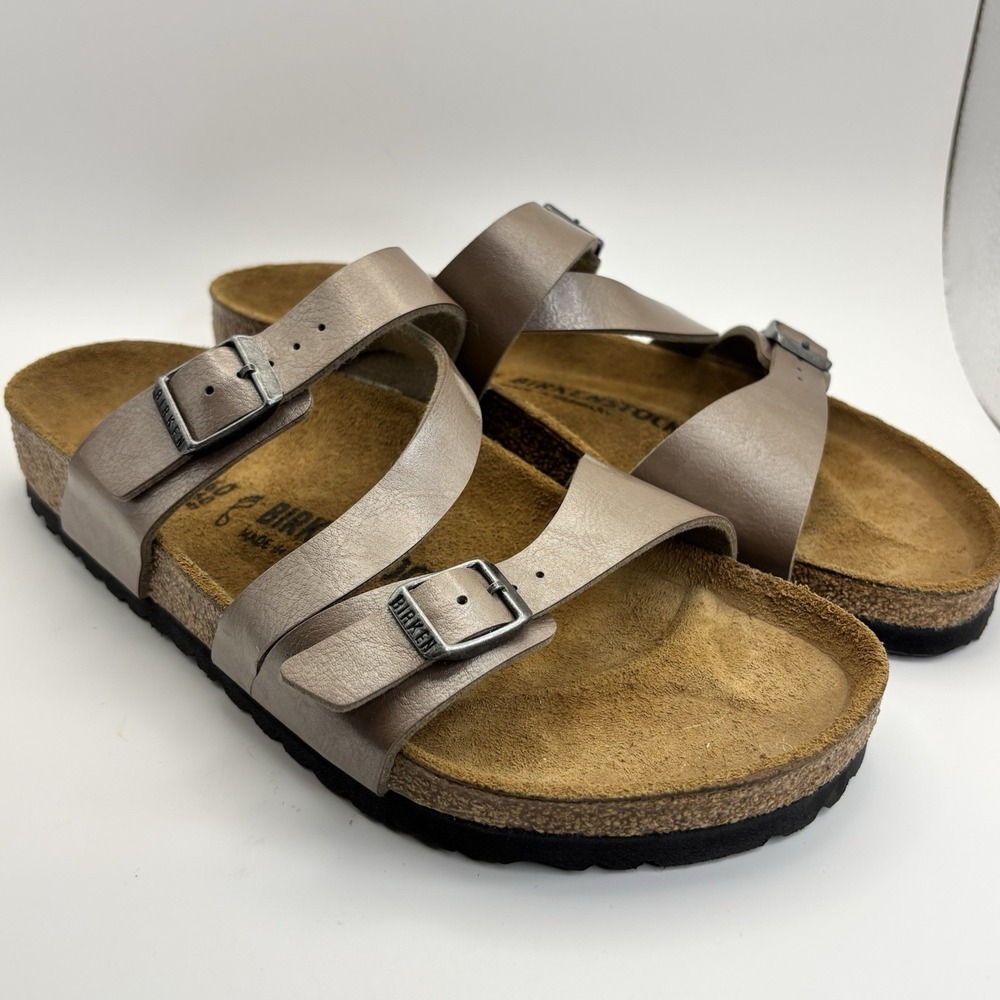 DISCONTINUED and BRAND NEW Salina Sandals